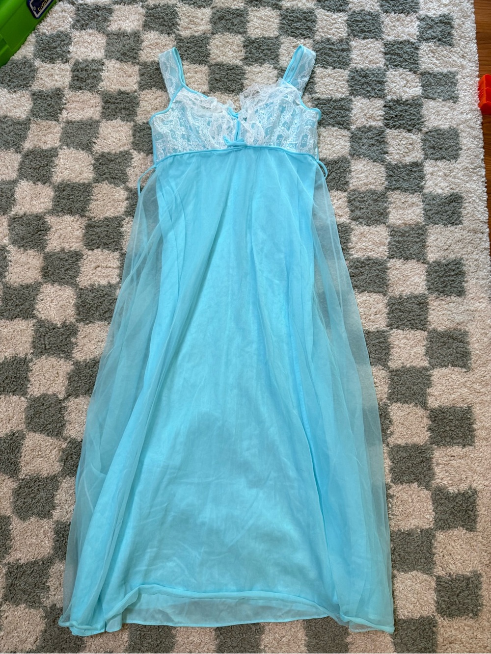 Radcliffe vintage 100% nylon baby blue nightgown chemise babydoll frilly lace Lg